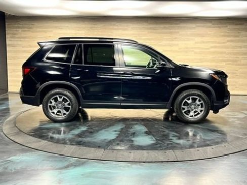 Used 2023 Honda Passport TrailSport image 23