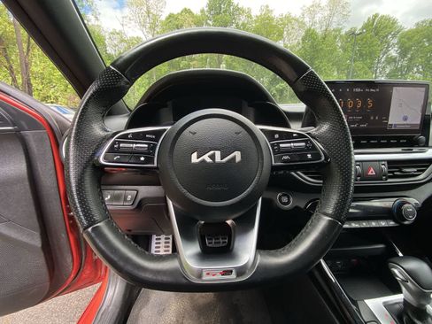 Used 2022 Kia Forte GT-Line w/ GT-Line Technology Package FWD image 28
