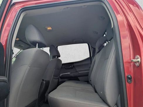 Used 2017 Toyota Tacoma SR5 w/ Tow Package RWD image 13