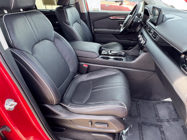 Used 2023 Honda Pilot Elite image 12
