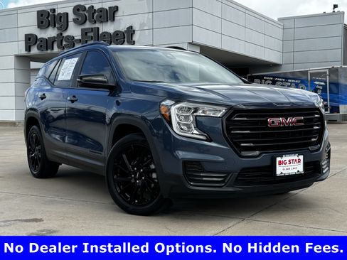Used 2024 GMC Terrain SLE w/ Driver Convenience Package FWD image 2