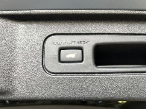 New 2026 Honda Pilot Touring image 13