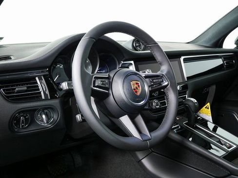New 2026 Porsche Macan S image 4