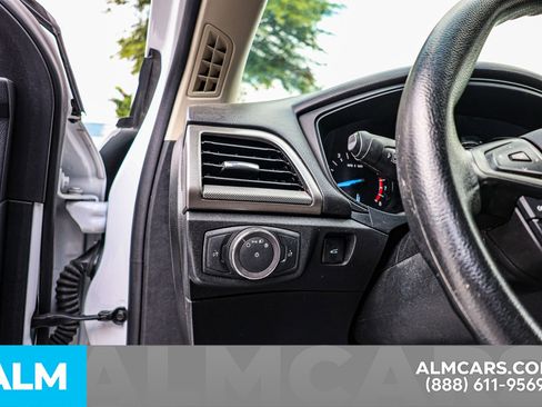 Used 2019 Ford Fusion S image 22