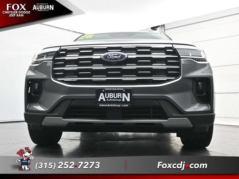 Used 2025 Ford Explorer Active w/ Active Comfort Package AWD/4WD image 23