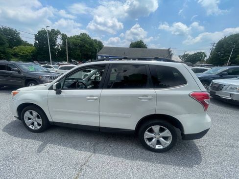 Used 2015 Subaru Forester 2.5i Premium w/ All-Weather Package AWD/4WD image 9