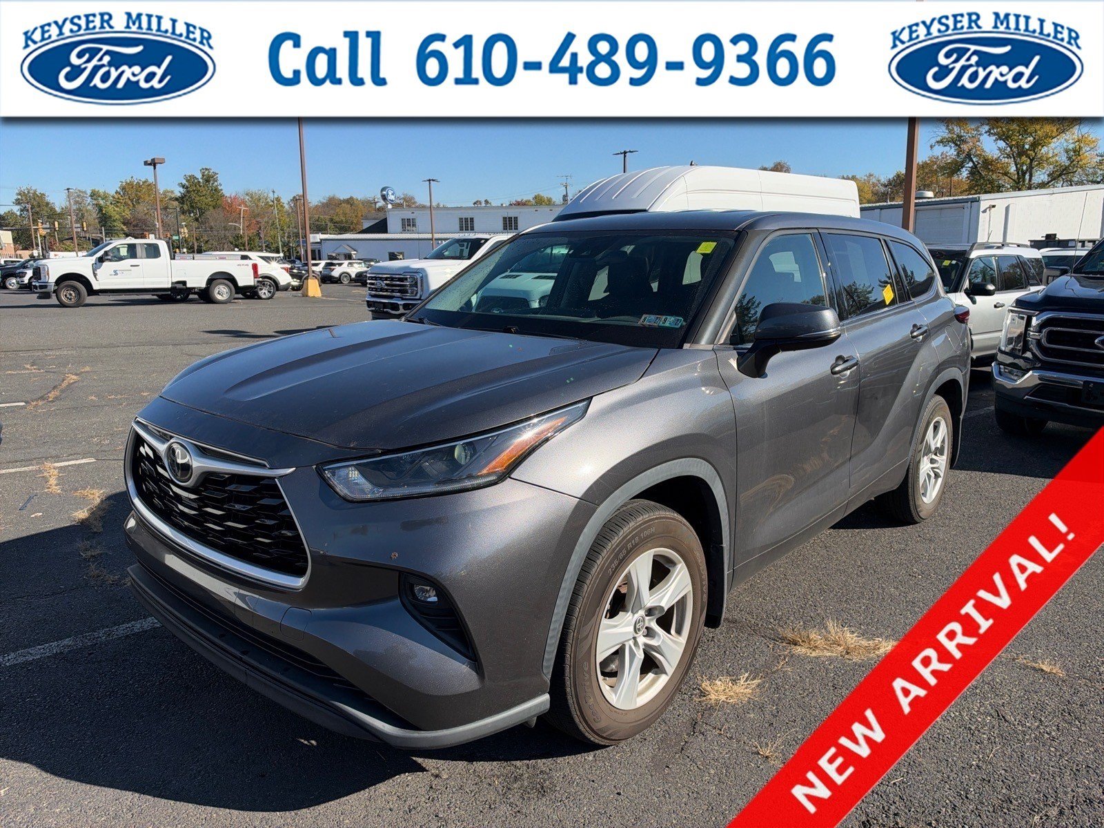 Used 2021 Toyota Highlander LE AWD/4WD image 1