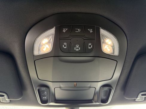 New 2026 Chrysler Pacifica Limited FWD image 35