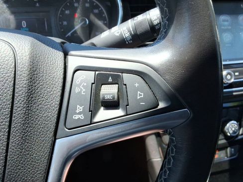 Used 2021 Buick Encore Preferred FWD image 25