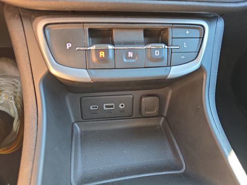 Used 2024 GMC Terrain SLE AWD/4WD image 27
