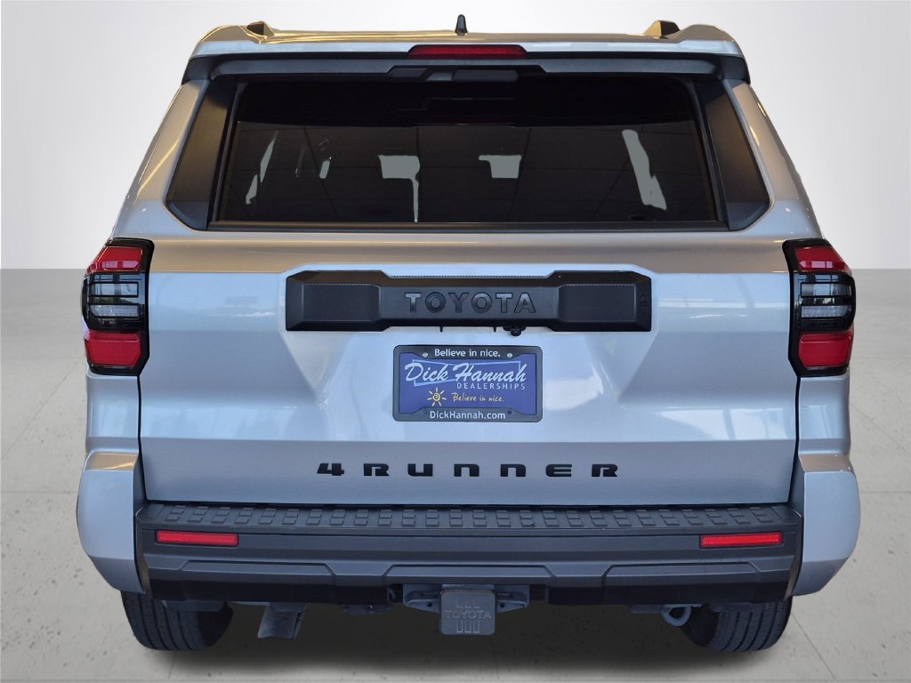 Used 2025 Toyota 4Runner SR5 AWD/4WD image 8