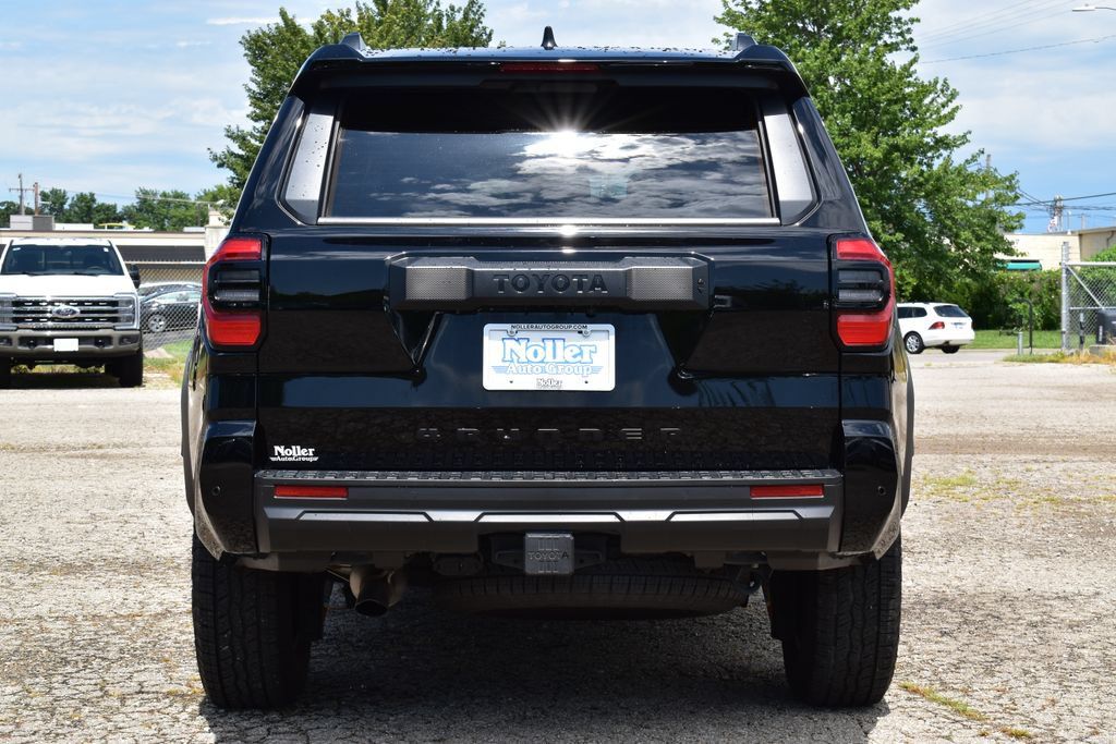 Used 2025 Toyota 4Runner TRD Off-Road AWD/4WD image 9