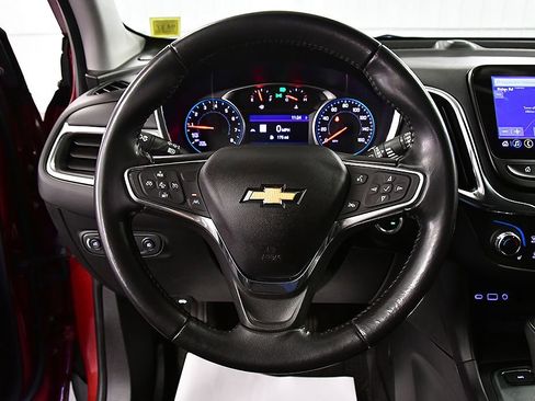 Used 2020 Chevrolet Equinox LT AWD/4WD image 18