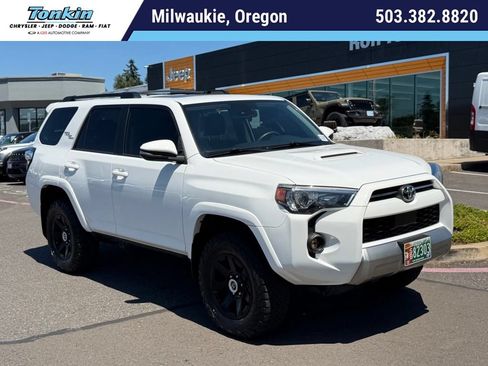 Used 2020 Toyota 4Runner TRD Off-Road Premium w/ Moonroof Package AWD/4WD image 1