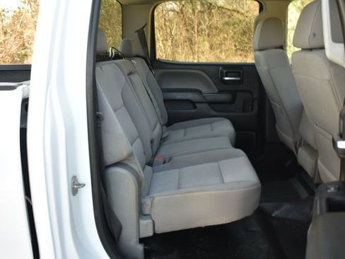 Used 2018 Chevrolet Silverado 2500 W/T w/ WT Convenience Package image 15