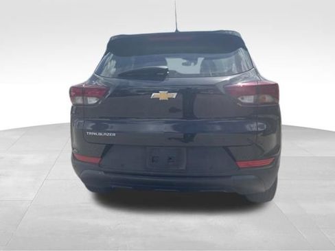 Used 2021 Chevrolet TrailBlazer LS FWD image 7