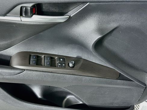 Used 2023 Toyota Camry SE w/ Convenience Package FWD image 14