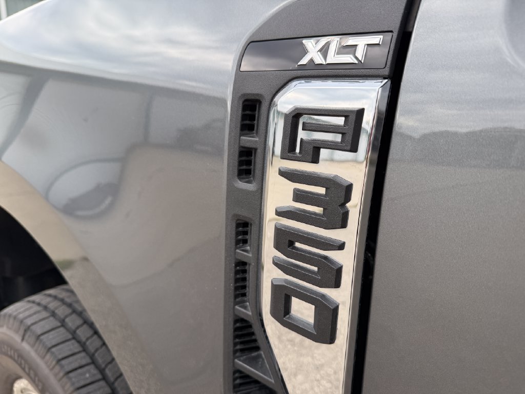 Used 2026 Ford F350 XLT AWD/4WD image 11
