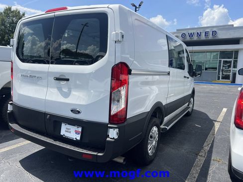 Used 2025 Ford Transit 250 Low Roof w/ Exterior Upgrade Package RWD image 3