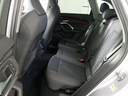 New 2025 Audi Q5 Premium Plus image 28