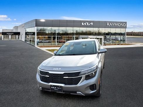 Certified 2024 Kia Seltos LX AWD/4WD image 8