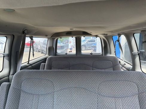 Used 1998 GMC Savana 1500 Passenger w/ Marketing Option Pkg 4 RWD image 25