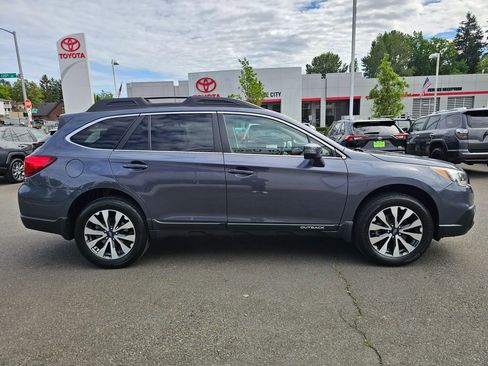Used 2017 Subaru Outback 3.6R Limited AWD/4WD image 8
