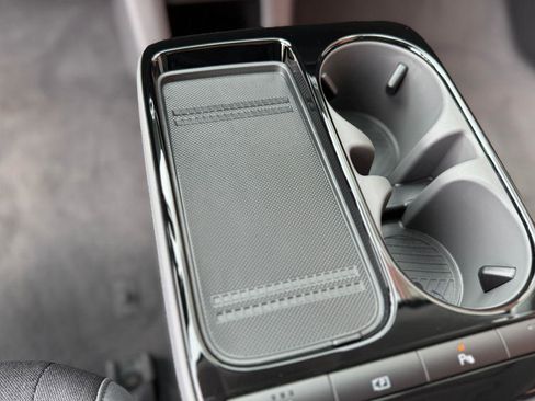 New 2026 Hyundai Ioniq 5 SE image 14