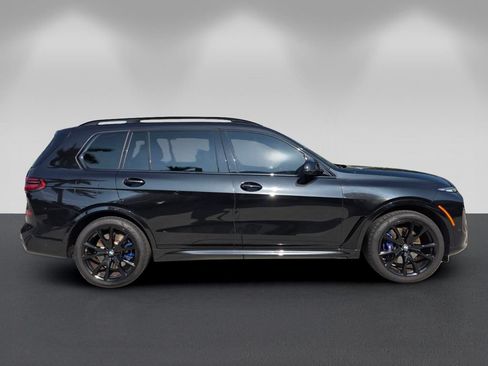 Certified 2024 BMW X7 M60i w/ Executive Package AWD/4WD image 3
