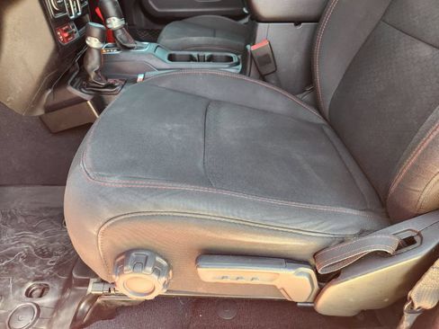 Used 2020 Jeep Wrangler Unlimited Rubicon AWD/4WD image 24
