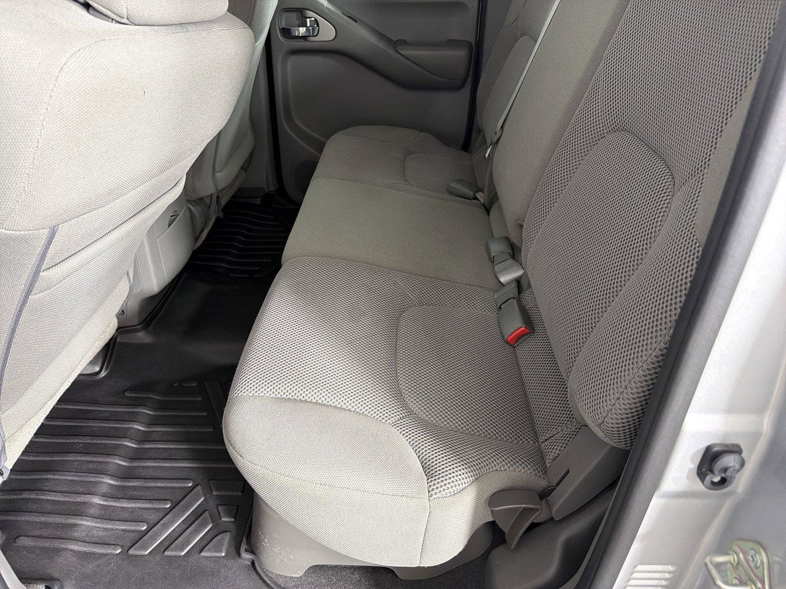 Used 2019 Nissan Frontier SV AWD/4WD image 18
