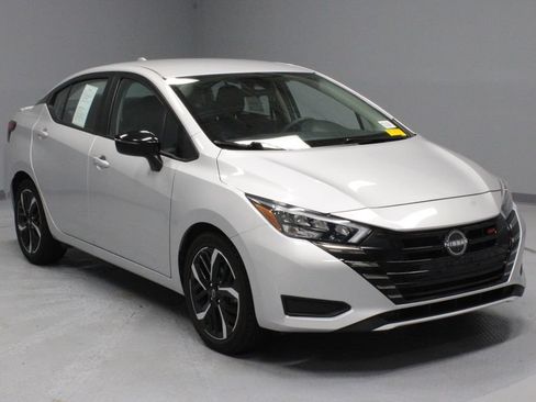 Certified 2024 Nissan Versa SR FWD image 1