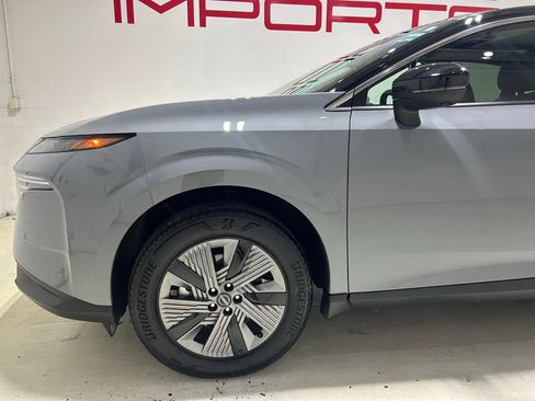 Used 2025 Nissan Murano SL AWD/4WD image 3