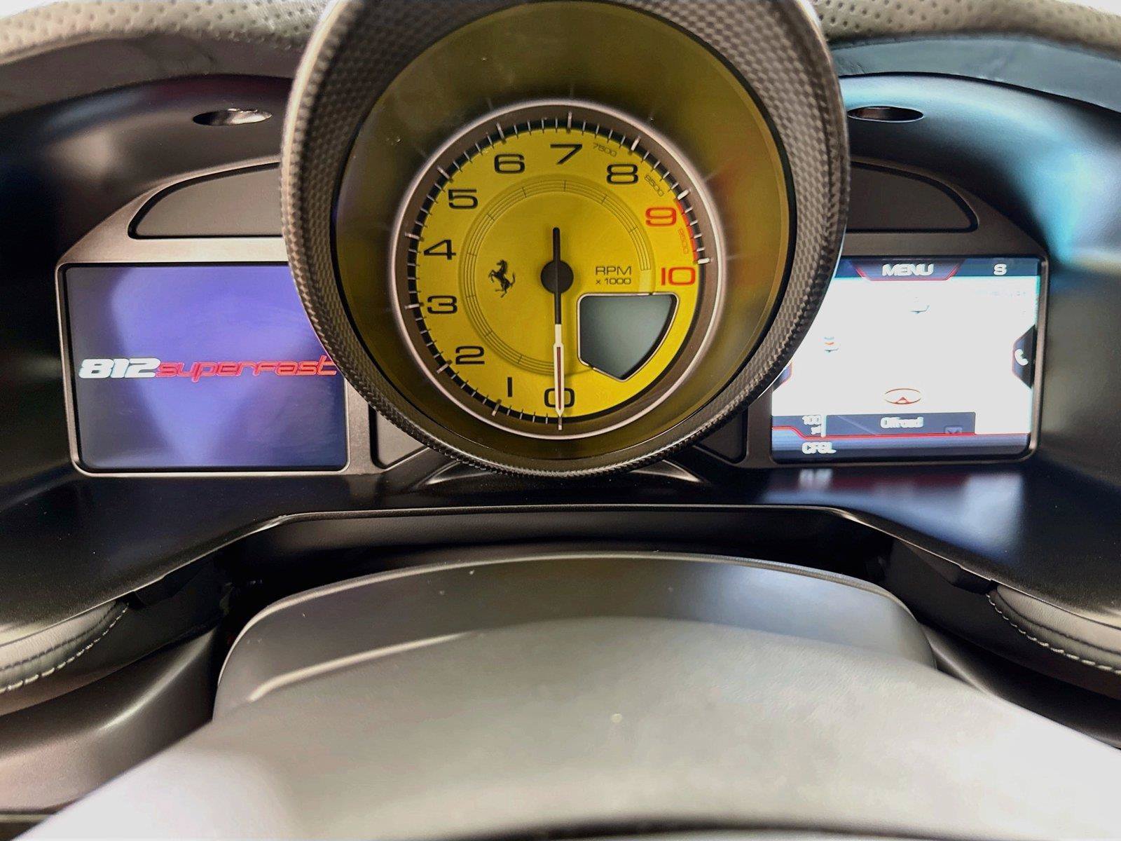 Used 2019 Ferrari 812 Superfast RWD image 15