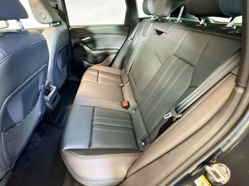 New 2027 Audi Q6 e-tron Premium image 21