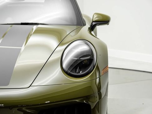 Used 2026 Porsche 911 Carrera GTS RWD image 56