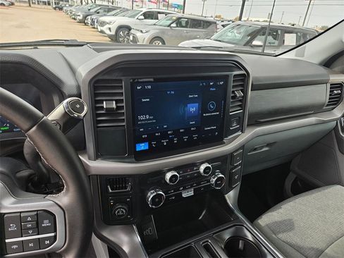 Used 2025 Ford F150 XLT w/ Equipment Group 301A Standard image 21