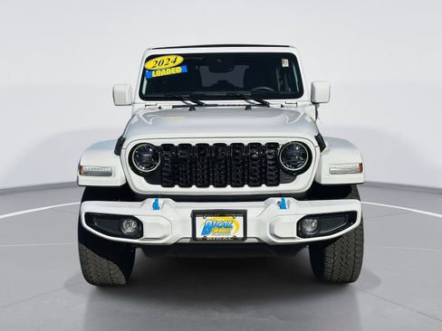 Used 2024 Jeep Wrangler High Altitude image 2