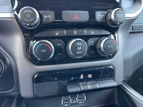Used 2023 RAM 1500 Big Horn image 12