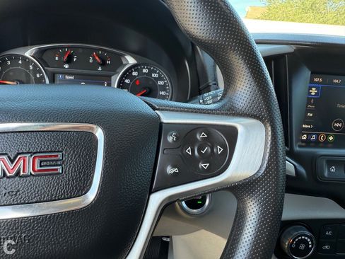 Certified 2022 GMC Terrain SLE image 28