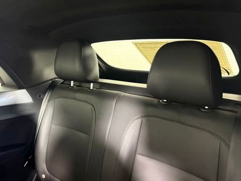 Used 2014 Volkswagen Beetle TDI image 21