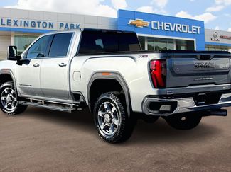 Used 2025 GMC Sierra 2500 SLT w/ SLT Premium Package video 2