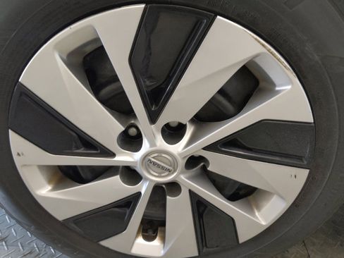 Used 2020 Nissan Altima 2.5 S FWD image 31