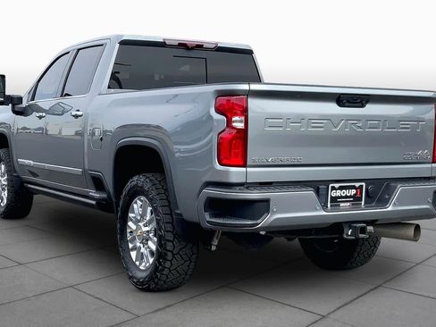 Used 2024 Chevrolet Silverado 3500 High Country w/ High Country Premium Package AWD/4WD image 12