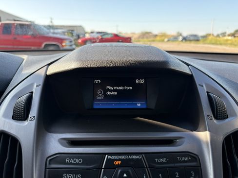 Used 2016 Ford Transit Connect XLT FWD image 10