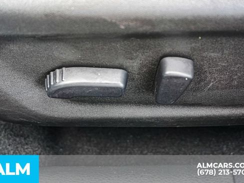 Used 2025 Nissan Altima 2.5 SV FWD image 47