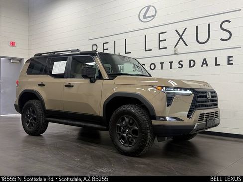 Used 2026 Lexus GX 550 AWD/4WD image 2