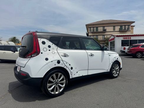 Used 2021 Kia Soul LX FWD image 10