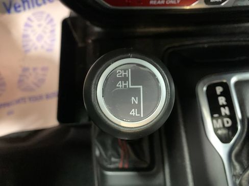 Used 2022 Jeep Gladiator Rubicon w/ LED Lighting Group AWD/4WD image 31