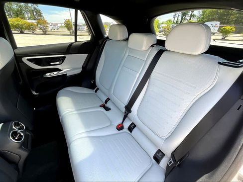Certified 2025 Mercedes-Benz GLC 350e 4MATIC image 21